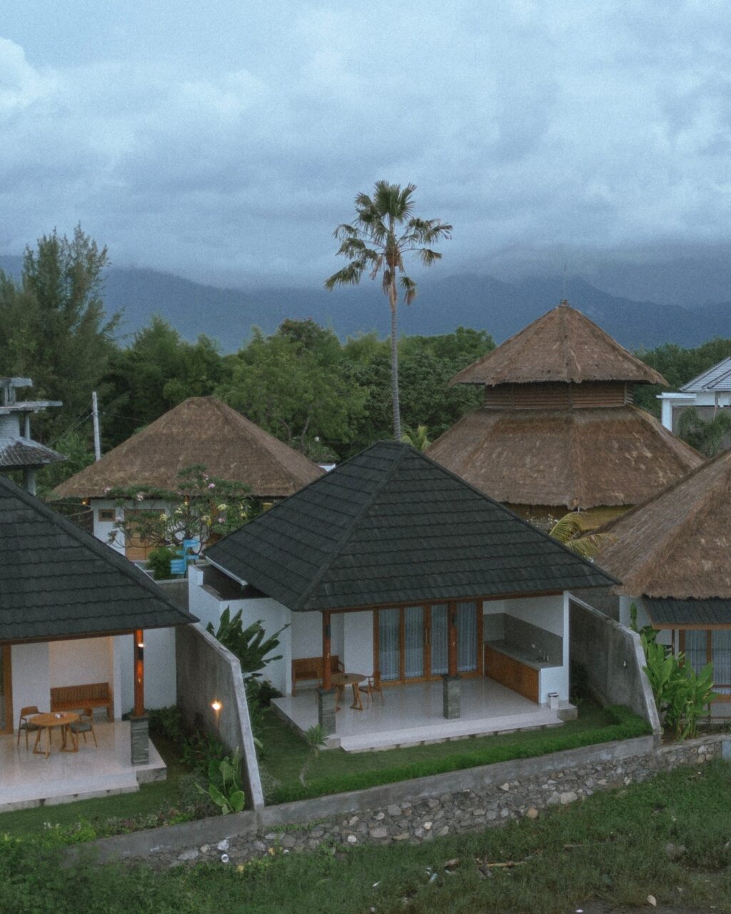 Instagram post from themanikkalisada. This post is in position 7.