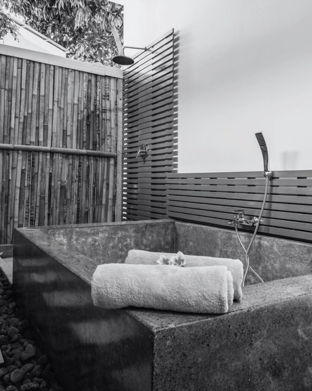 Instagram post from themanikkalisada. This post is in position 2.